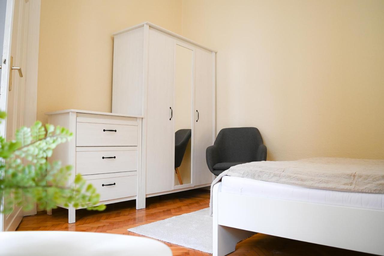 Your Home In Budapest: Cozy, Central & Silent מראה חיצוני תמונה