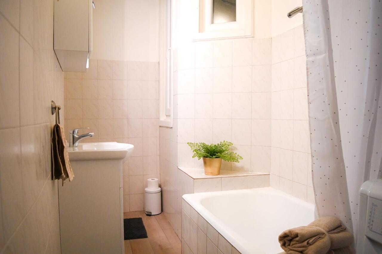 Your Home In Budapest: Cozy, Central & Silent מראה חיצוני תמונה