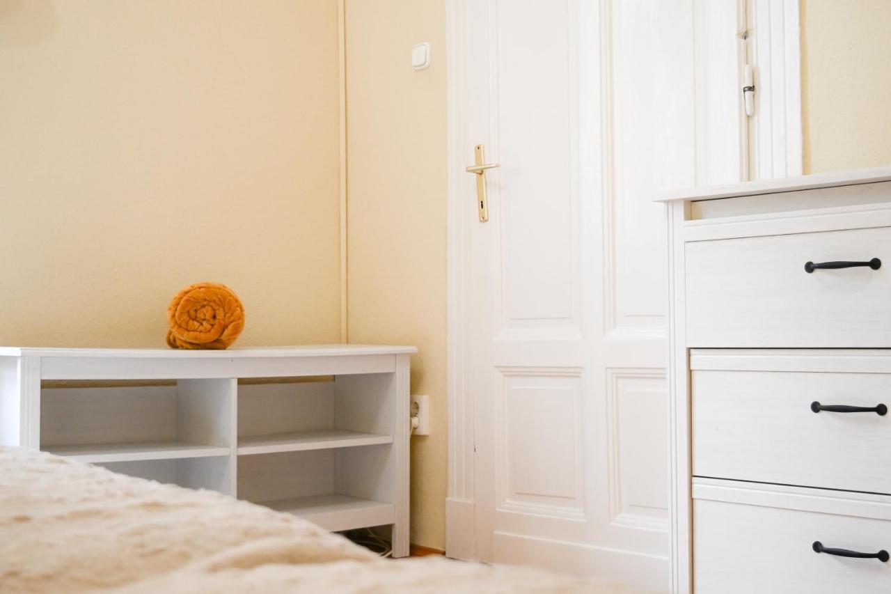 Your Home In Budapest: Cozy, Central & Silent מראה חיצוני תמונה